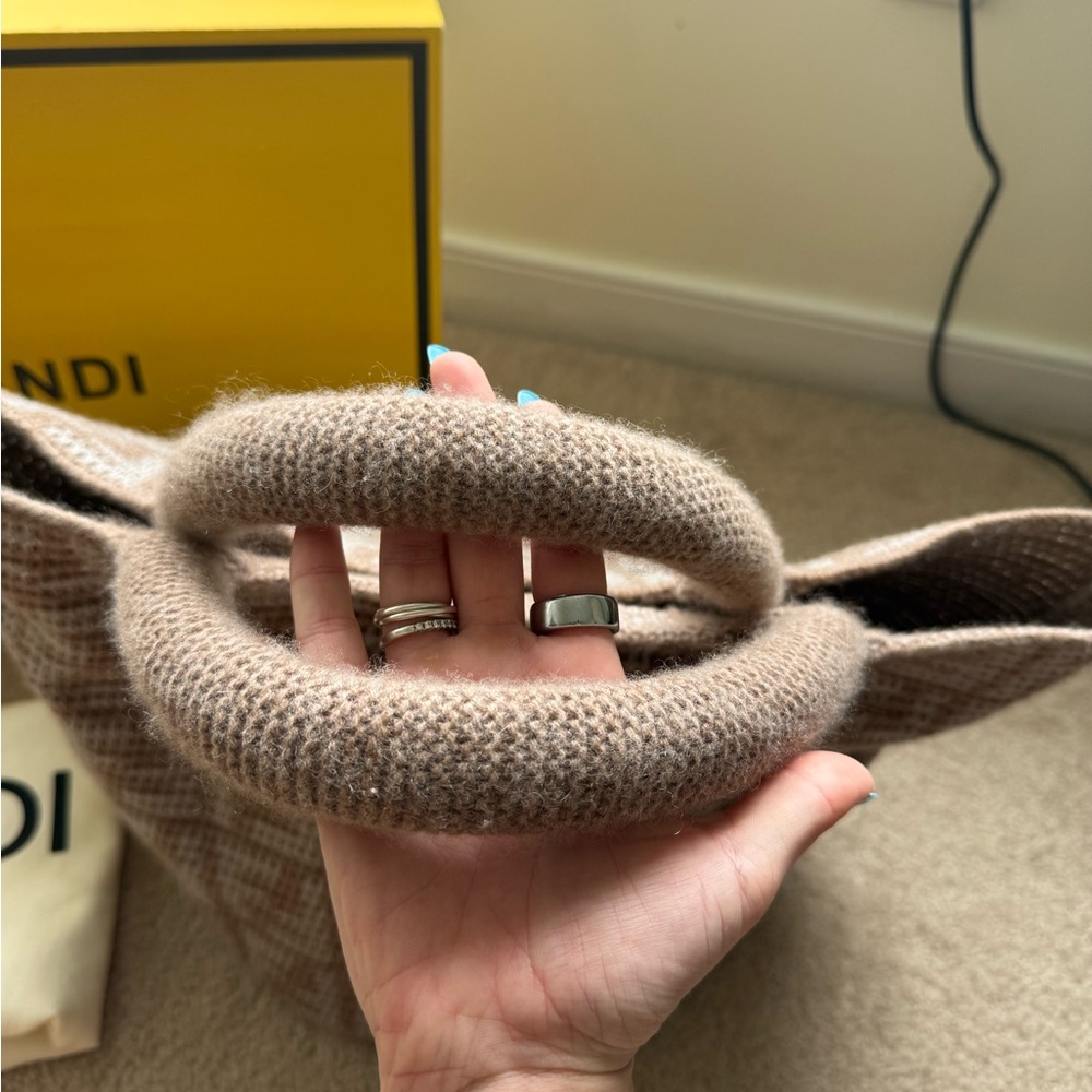 Fendi Brown Beige FF Knit Beach Tote - Picture 4 of 6
